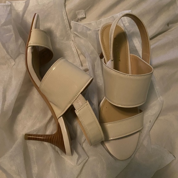 Coach Women's Marla Patent Slingback Sandal Chalk - Picture 6 of 6